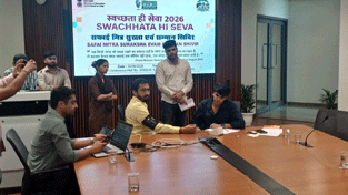 Expressions India: Swachhata hi Seva - Health Camp at Conference Hall, Kartavya Bhavan, New Delhi - Click to Enlarge